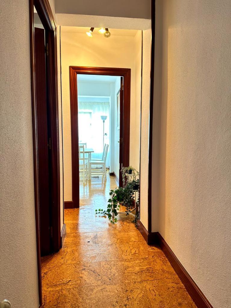 Apartamento Soleado Para 8 Personas En Santoña Esterno foto